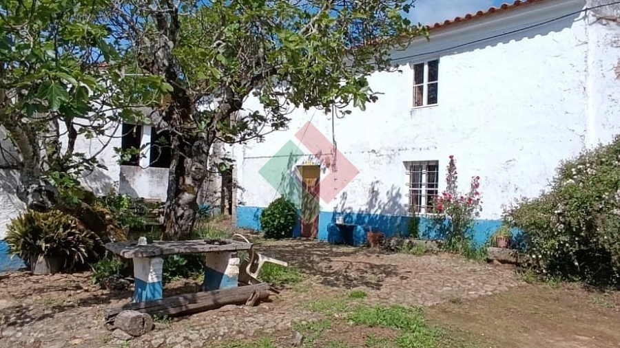 Quinta T4 para Venda em São Salvador da Aramenha