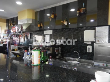 Loja para Trespasse em Oliveira do Douro