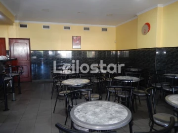 Loja para Trespasse em Oliveira do Douro