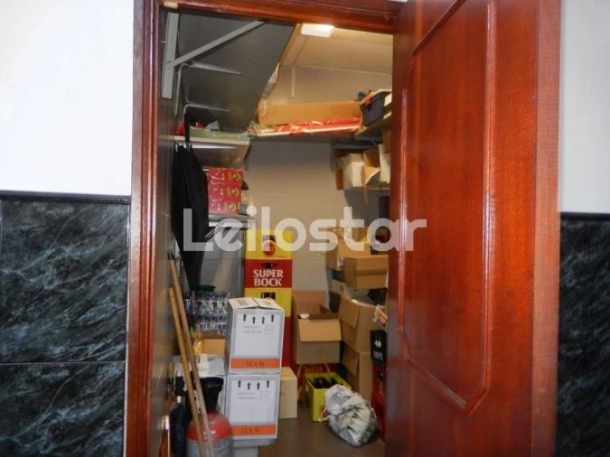 Loja para Trespasse em Oliveira do Douro Foto 13