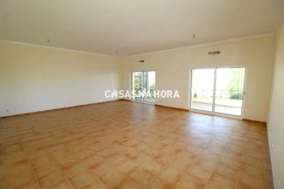 Escritório para Venda em Lagoa e Carvoeiro