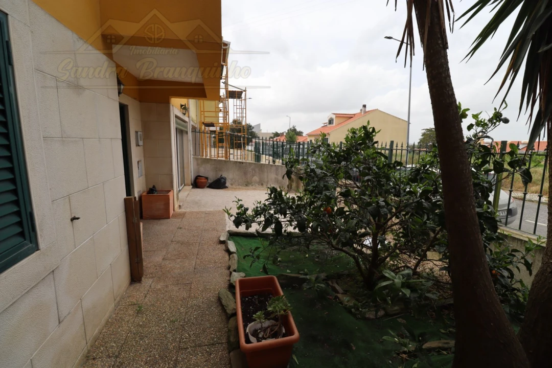 Moradia T4 para Venda em Sobral de Monte Agraço Foto 22