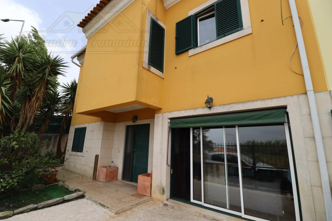 Moradia T4 para Venda em Sobral de Monte Agraço Foto 24