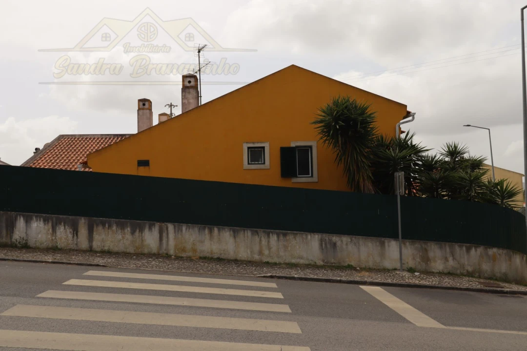 Moradia T4 para Venda em Sobral de Monte Agraço Foto 26