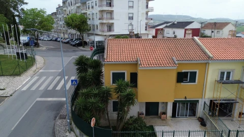Moradia T4 para Venda em Sobral de Monte Agraço