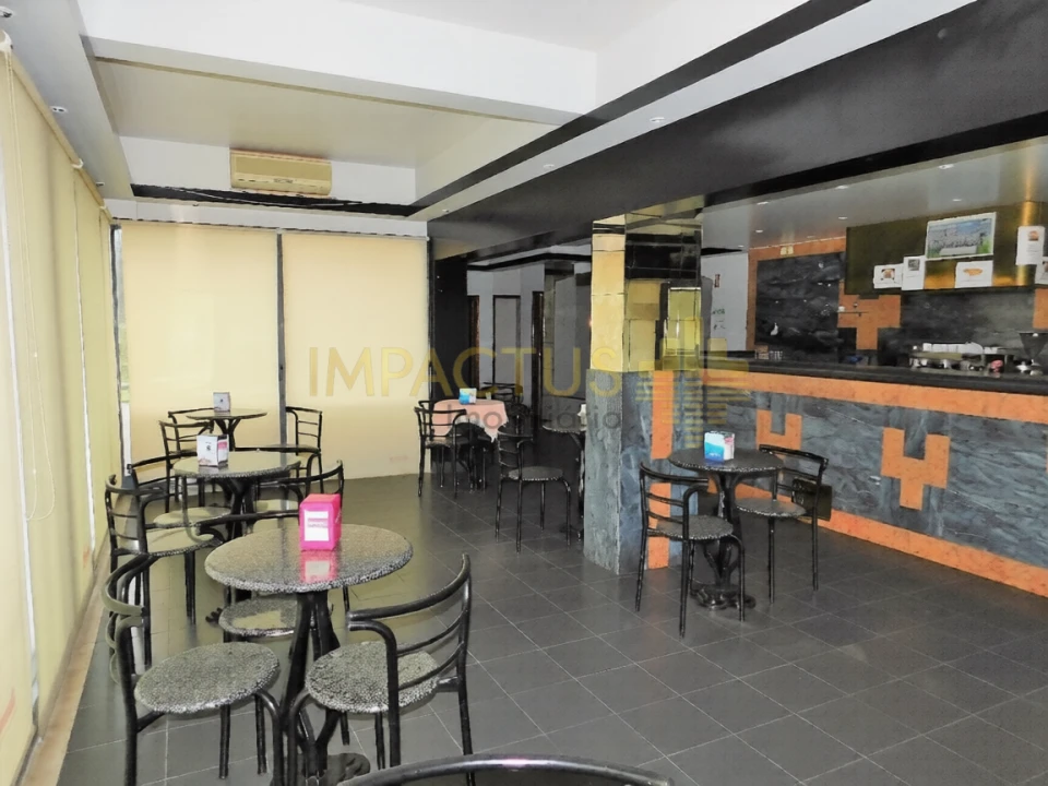 Loja para Arrendamento em Coronado (São Romão e São Mamede) Foto 2