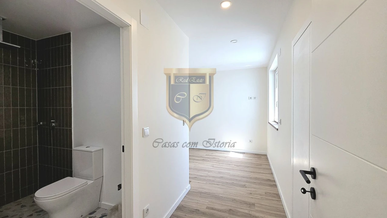 Moradia T4 para Venda em Silveira Foto 20