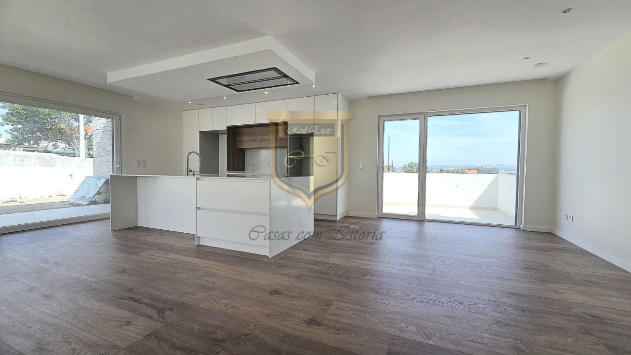 Moradia T4 para Venda em Silveira Foto 5