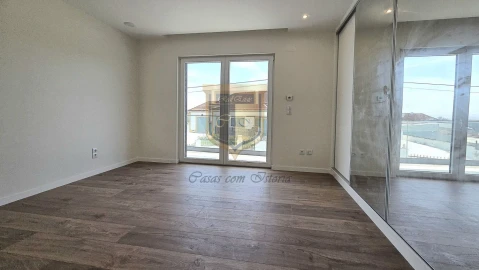 Moradia T4 para Venda em Silveira