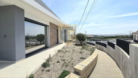 Moradia T4 para Venda em Silveira