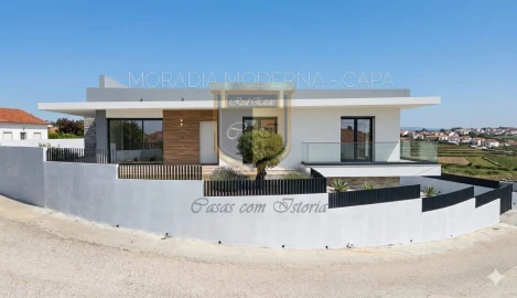 Moradia T4 para Venda em Silveira