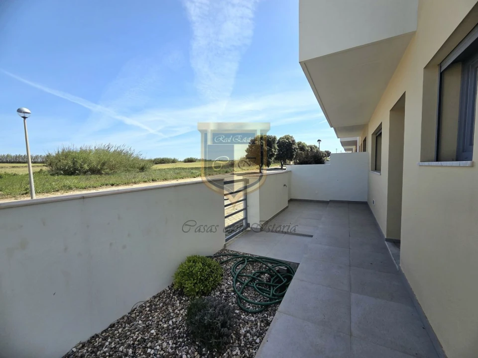 Moradia T4 para Venda em Silveira Foto 32