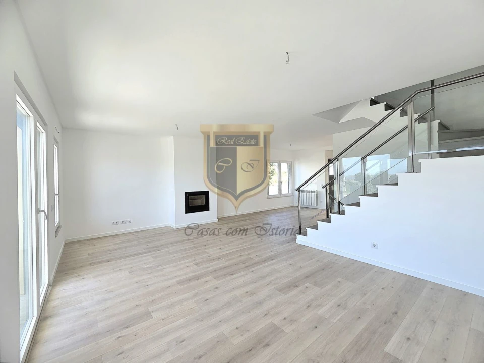 Moradia T4 para Venda em Silveira Foto 8