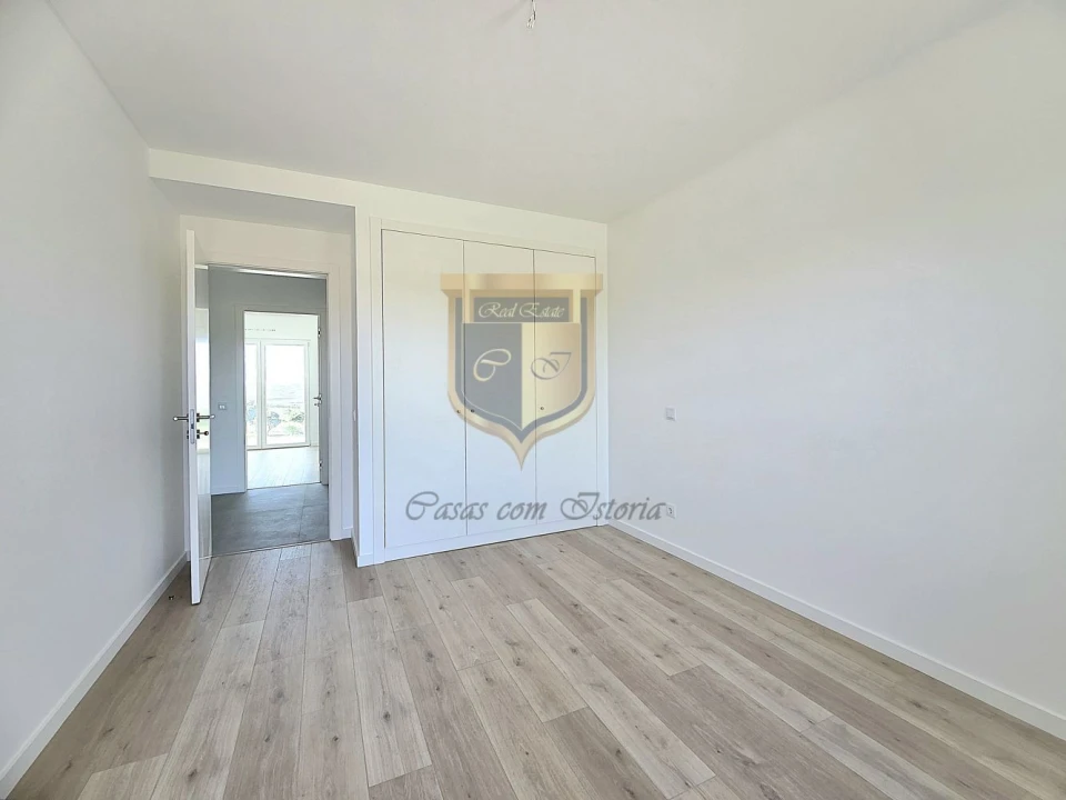 Moradia T4 para Venda em Silveira Foto 17