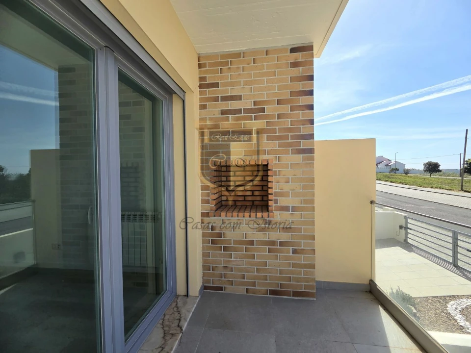 Moradia T4 para Venda em Silveira Foto 9