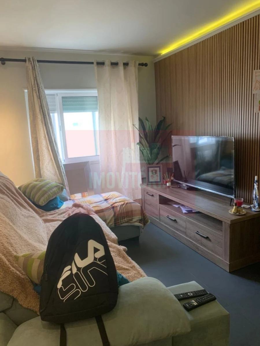 Apartamento T1 para Venda em Queluz e Belas Foto 8