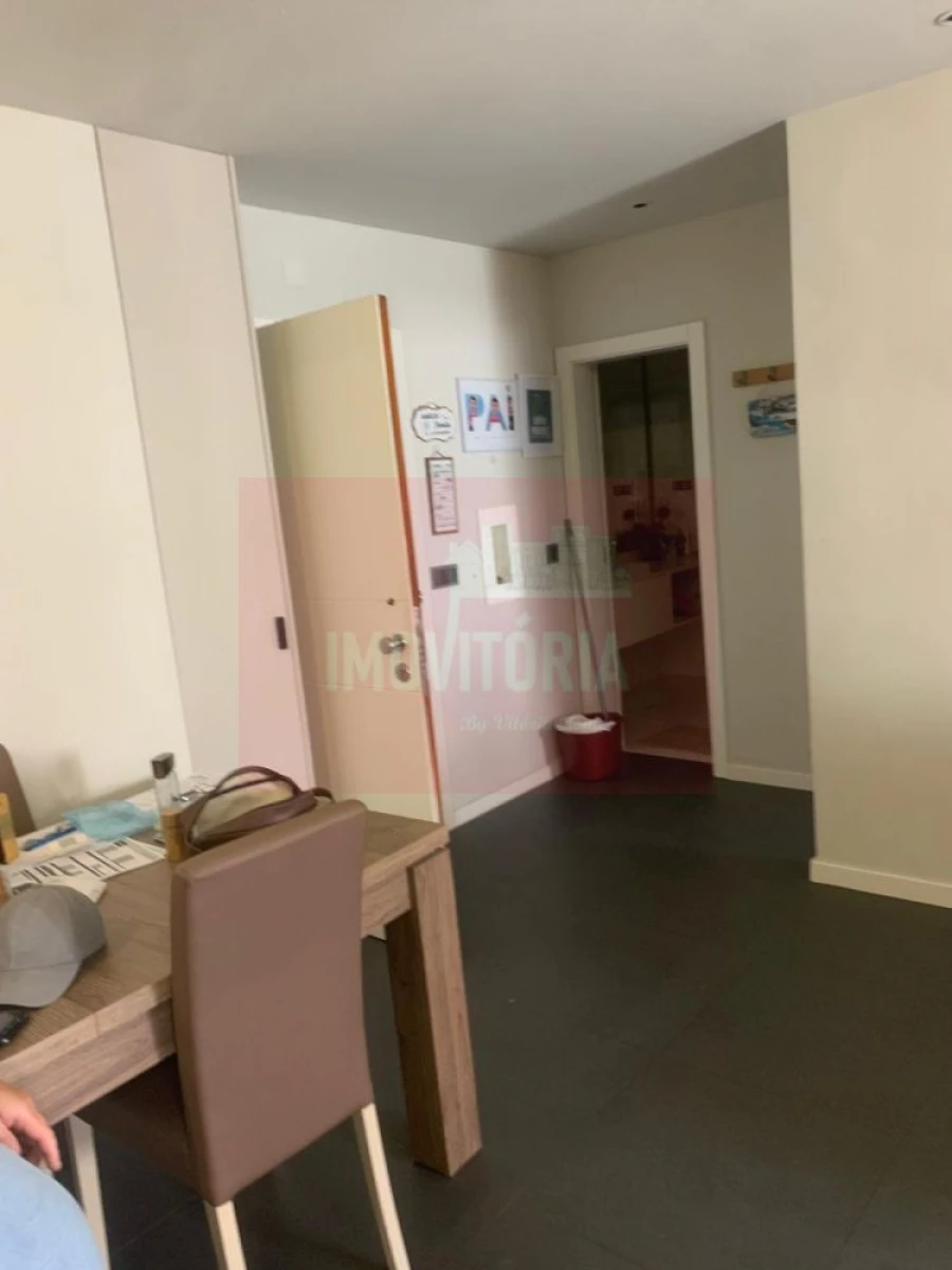 Apartamento T1 para Venda em Queluz e Belas Foto 10