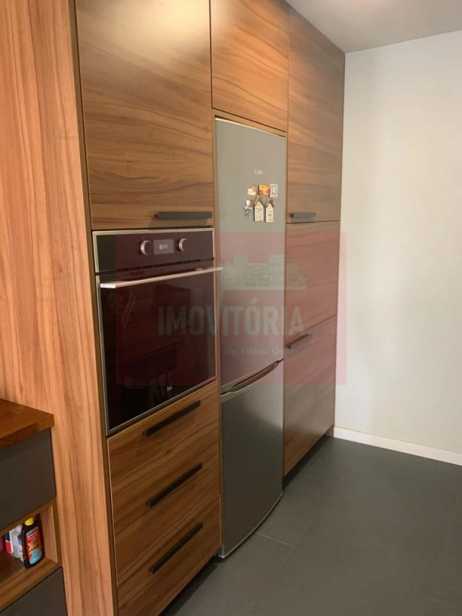 Apartamento T1 para Venda em Queluz e Belas Foto 2