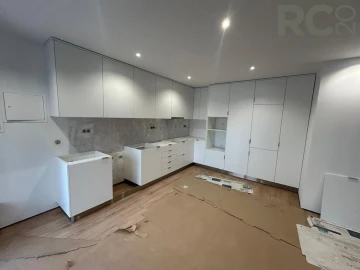 Moradia T3 para Venda em Santa Maria, São Pedro e Matacães