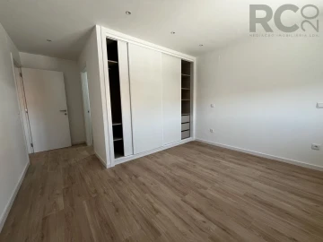 Moradia T3 para Venda em Santa Maria, São Pedro e Matacães