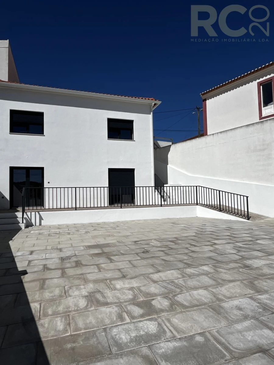 Moradia T3 para Venda em Santa Maria, São Pedro e Matacães Foto 5