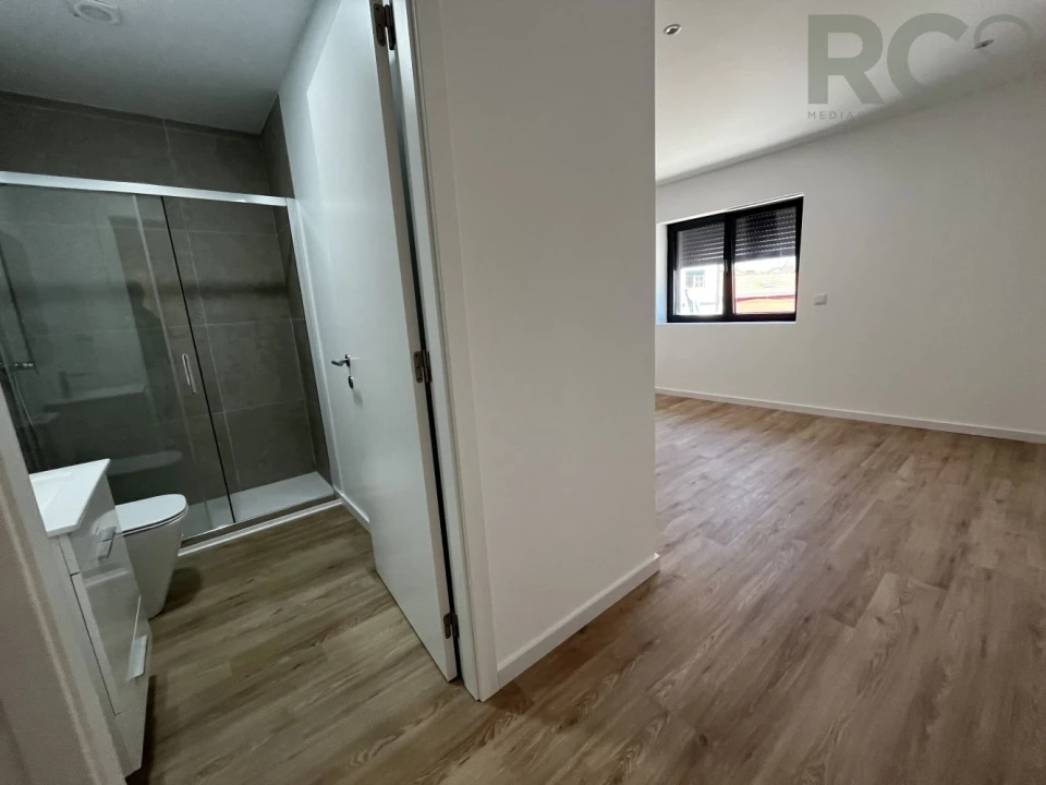 Moradia T3 para Venda em Santa Maria, São Pedro e Matacães Foto 24