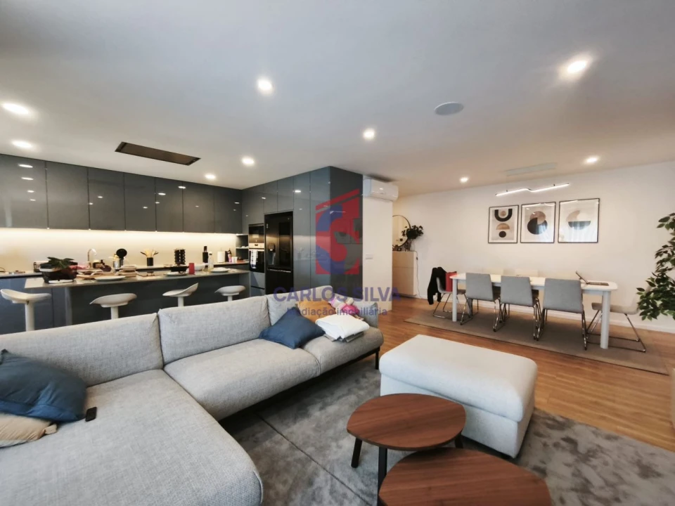 Apartamento T3 para Venda em Nine Foto 1