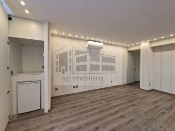 Loja para Venda em Santo António