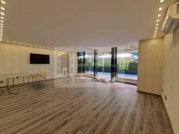 Loja para Venda em Santo António