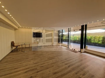 Loja para Venda em Santo António