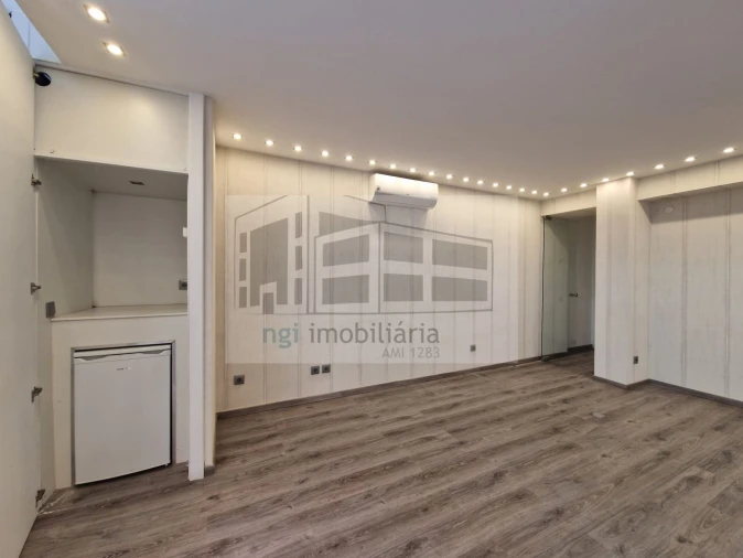 Loja para Venda em Santo António Foto 6