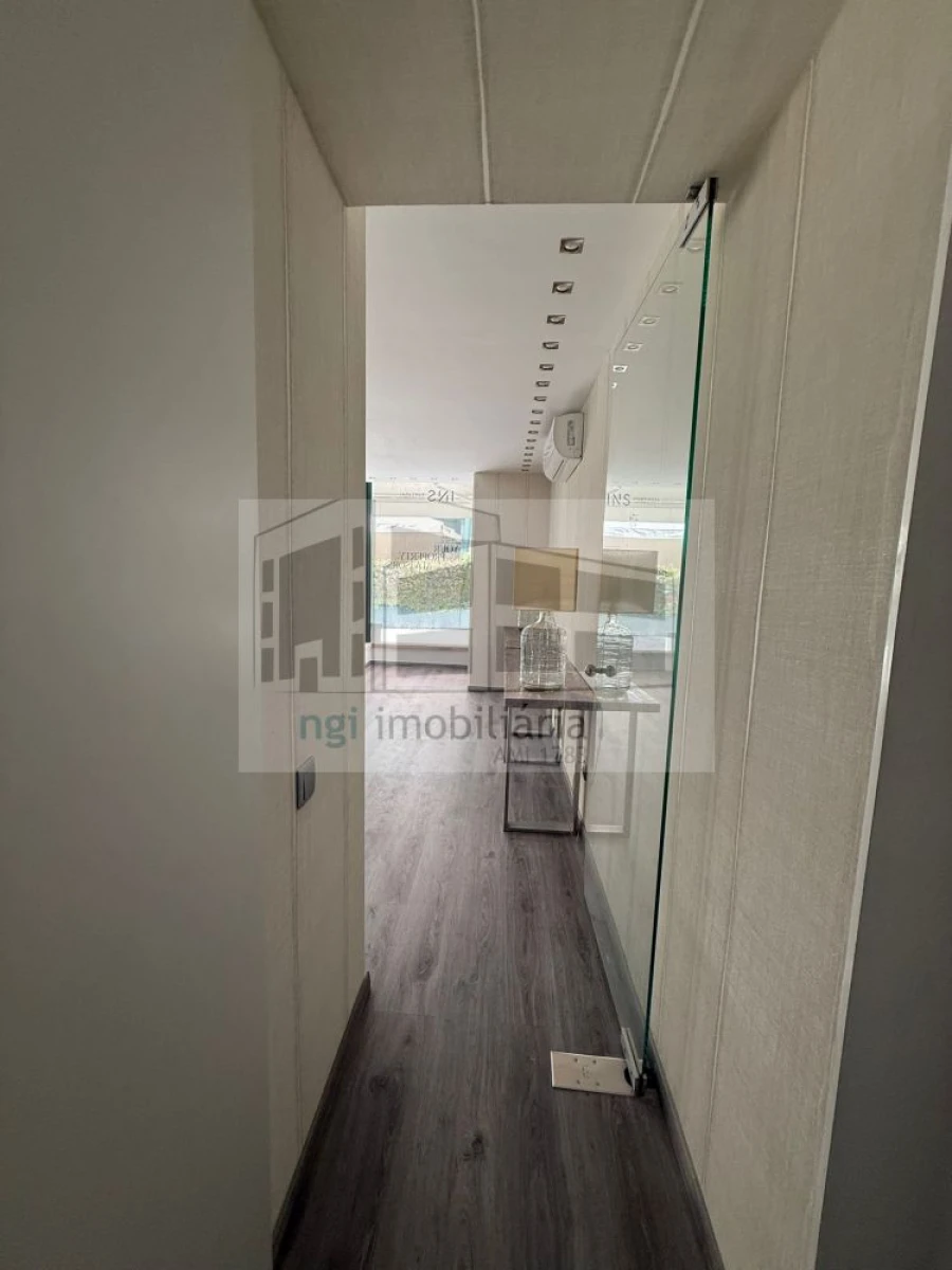 Loja para Venda em Santo António Foto 8