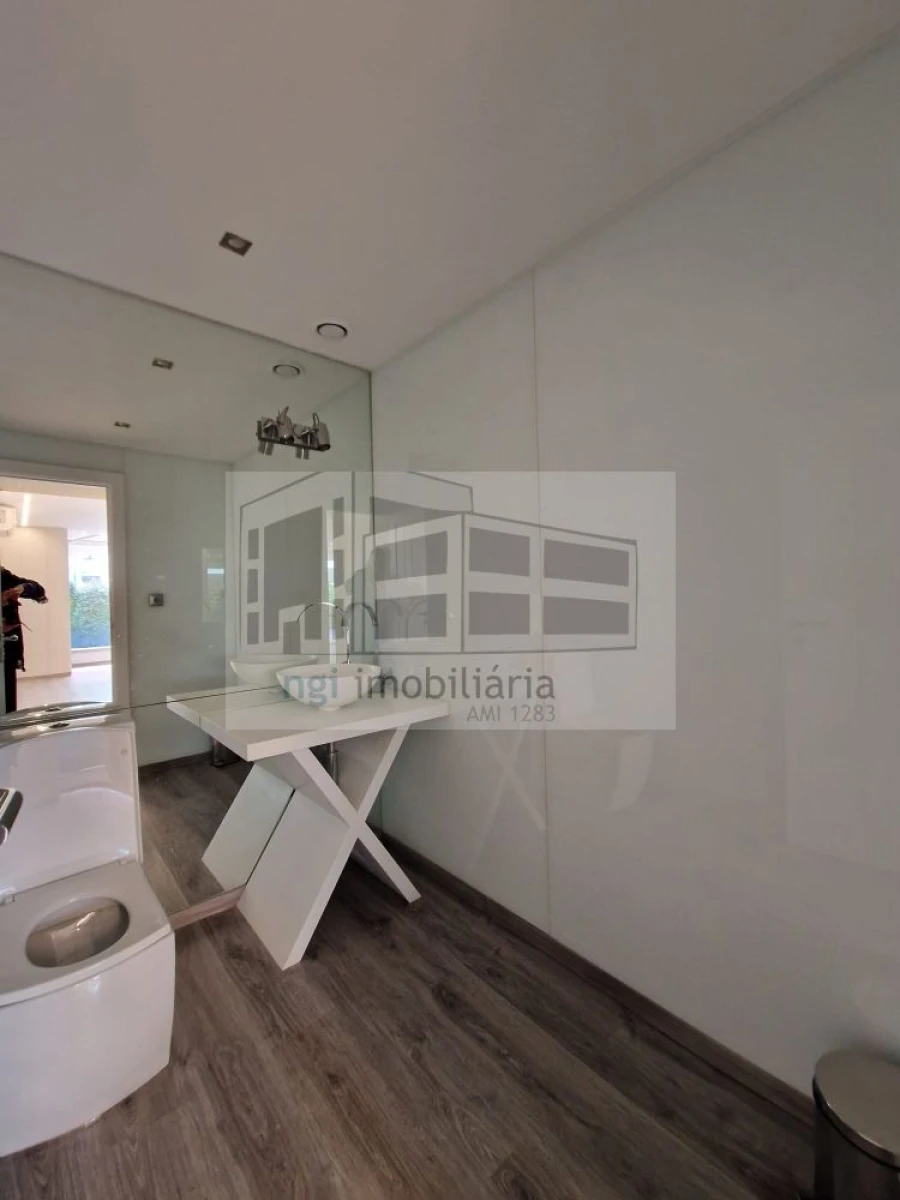 Loja para Venda em Santo António Foto 11