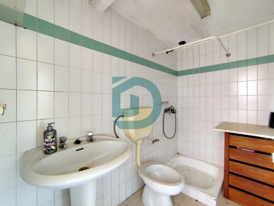 Moradia T3 para Venda em Retorta e Tougues Foto 9