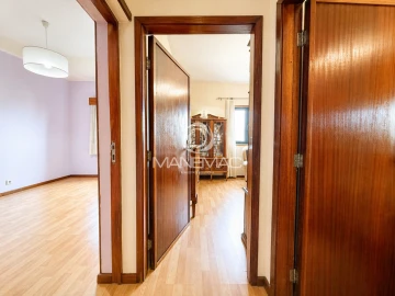 Moradia T4 para Venda em Canidelo