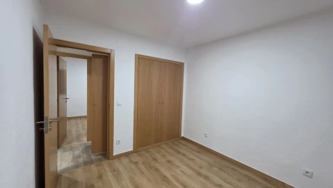 Moradia T2 para Venda em Igreja Nova do Sobral