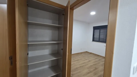 Moradia T2 para Venda em Igreja Nova do Sobral