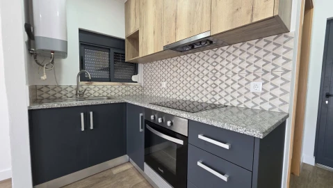 Moradia T2 para Venda em Igreja Nova do Sobral