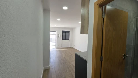 Moradia T2 para Venda em Igreja Nova do Sobral