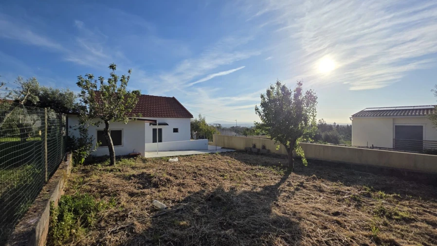 Moradia T2 para Venda em Igreja Nova do Sobral Foto 26