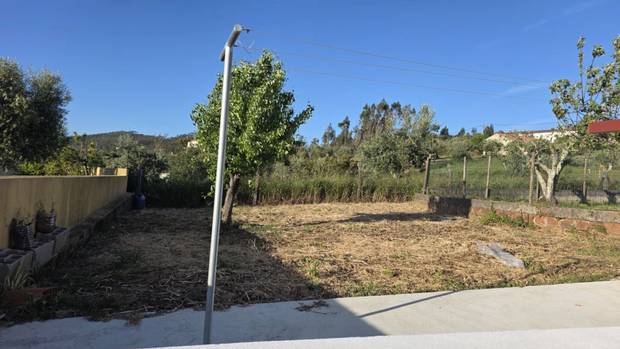 Moradia T2 para Venda em Igreja Nova do Sobral Foto 28