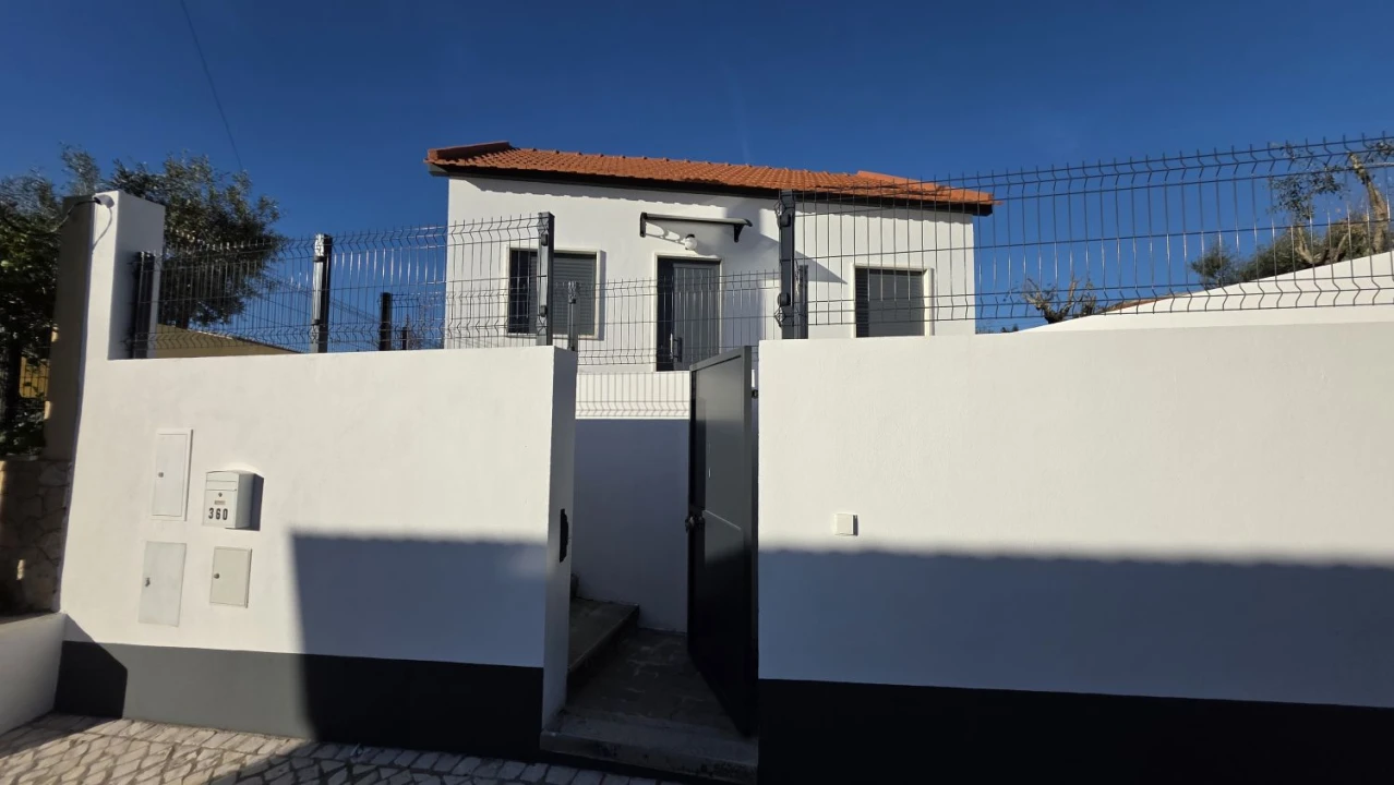 Moradia T2 para Venda em Igreja Nova do Sobral Foto 6