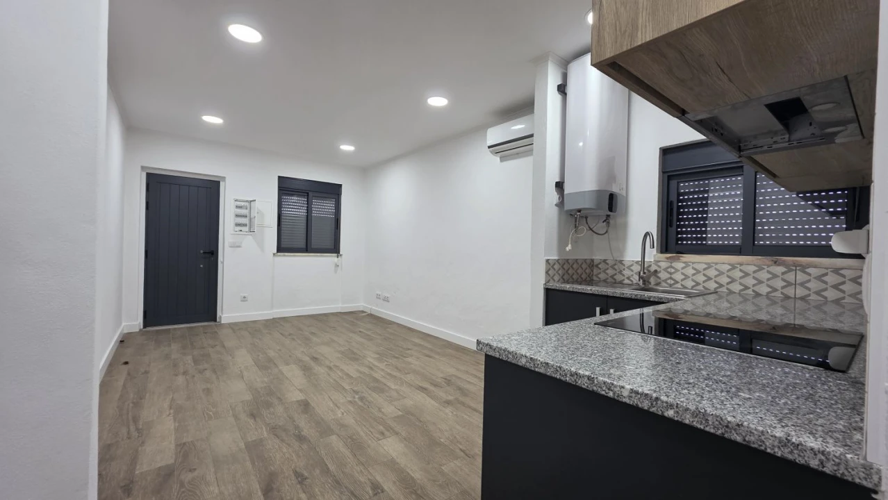 Moradia T2 para Venda em Igreja Nova do Sobral Foto 33