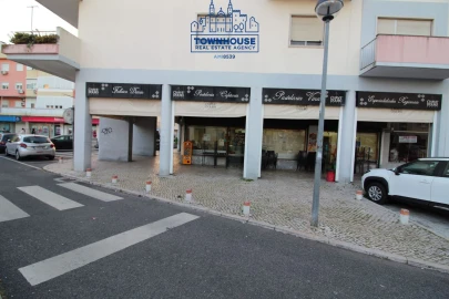 Loja para Trespasse em Pontinha e Famões