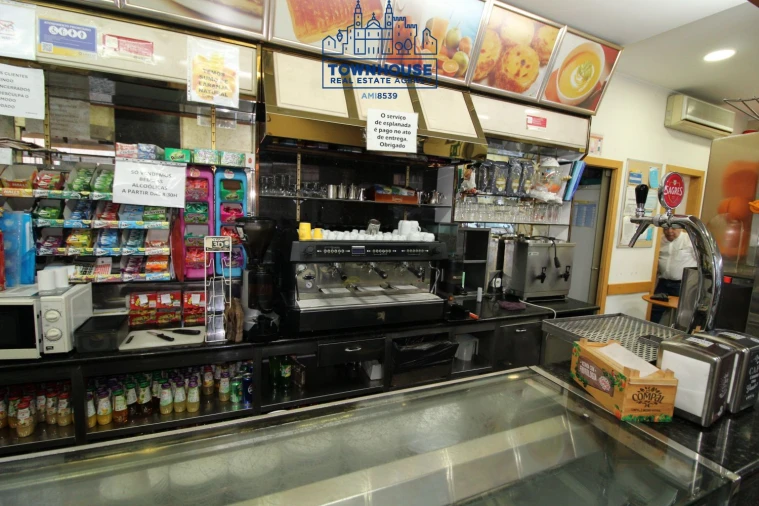 Loja para Trespasse em Pontinha e Famões Foto 17