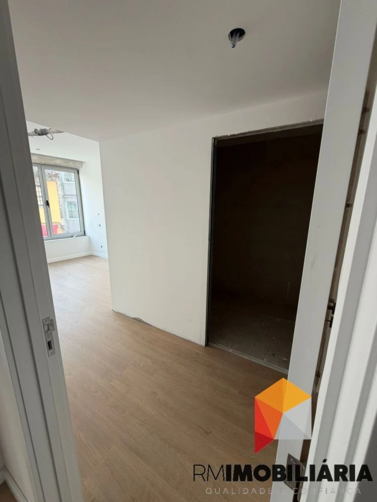 Apartamento T2 para Venda em Paranhos Foto 4