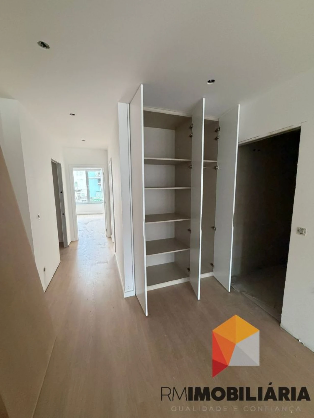 Apartamento T2 para Venda em Paranhos Foto 13