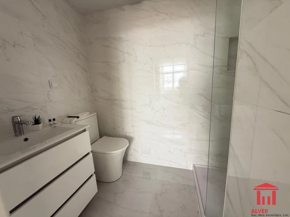 Apartamento T3 para Venda em Benfica Foto 26