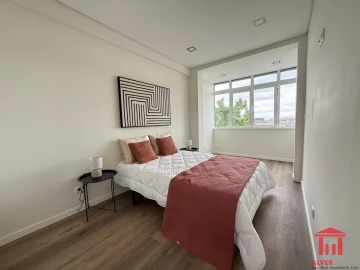 Apartamento T3 para Venda em Benfica