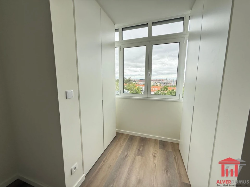 Apartamento T3 para Venda em Benfica Foto 14